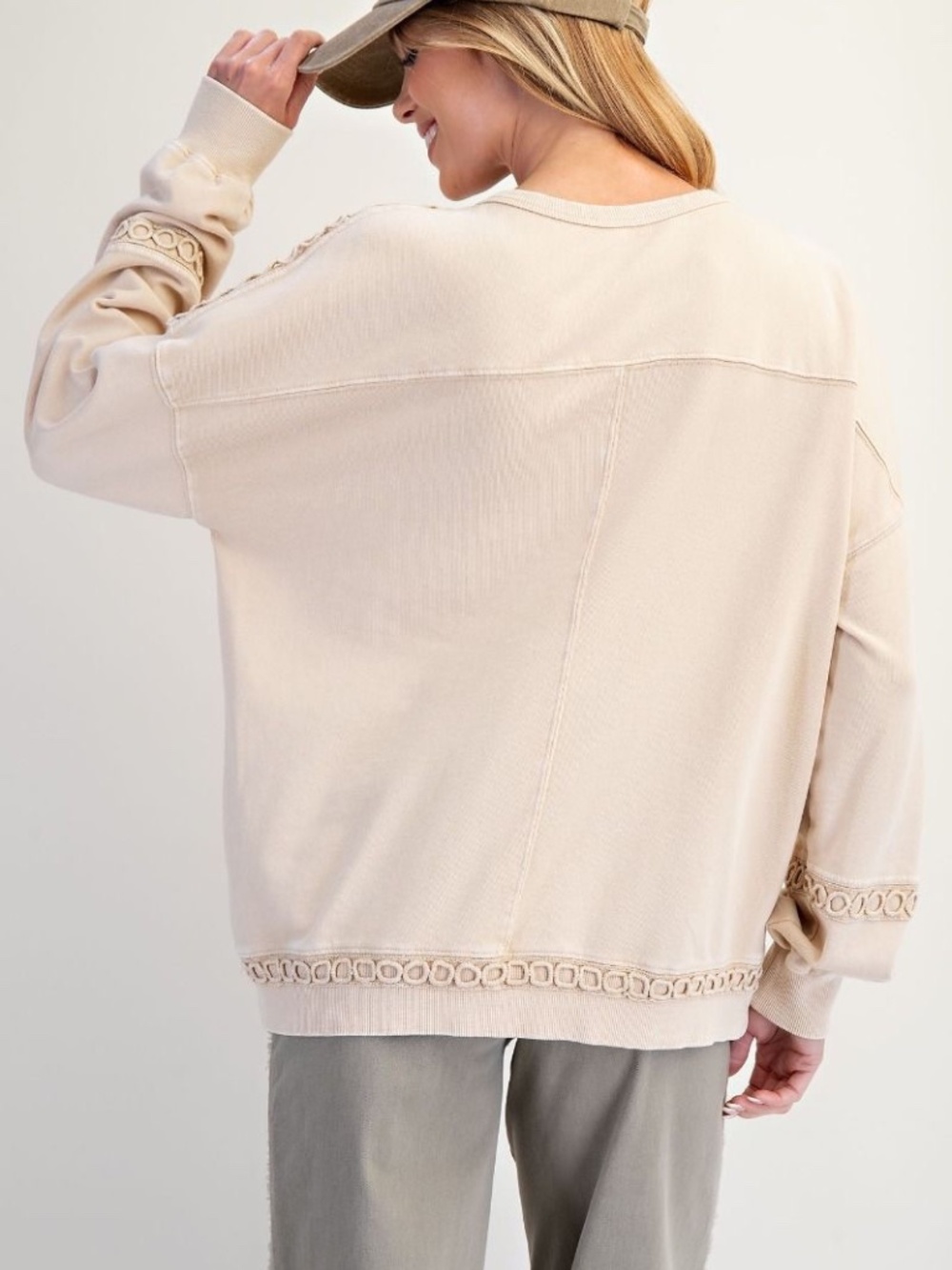 New Easel Mineral Washed Eyelet Trim Cherry Pullover Top Sweatshirt Top Tan - Picture 5 of 5
